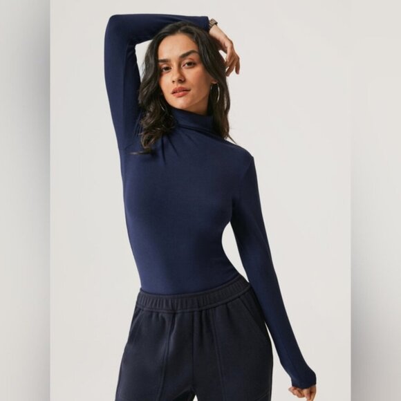 OGL Mock Neck Black Athleisure Stretch Lounge Gym Longsleeve Top S - Picture 1 of 7